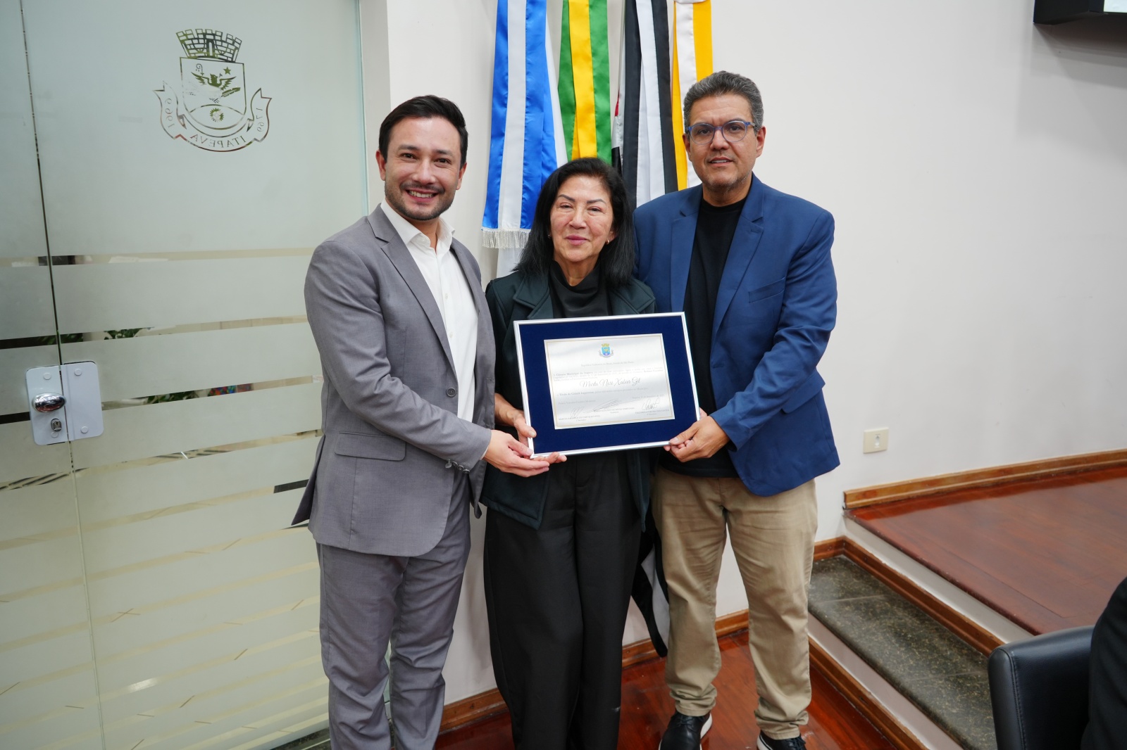 Sessão solene de entrega de títulos e comenda para músicos da Lira Itapevense
